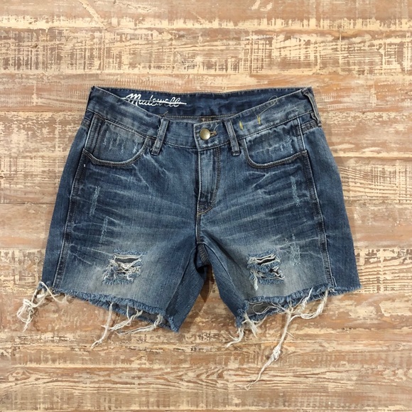 NWOT Madewell Distressed denim shorts raw hem - Picture 1 of 2